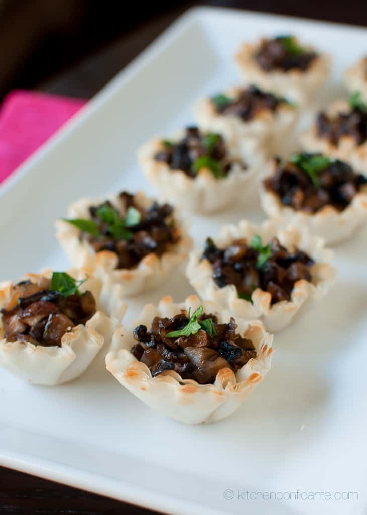 http://kitchenconfidante.com/wp-content/uploads/2011/09/Mushroom-Goat-Cheese-Phyllo-Bites-3.jpg