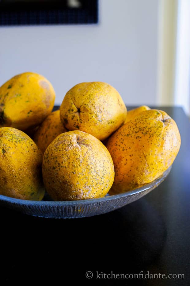 A bowl of fresh papayas. 