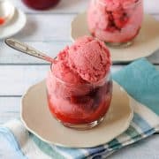 Strawberry Frozen Yogurt | Kitchen Confidante