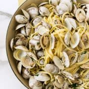 Linguine with Clams | Kitchen Confidante-FEATURED