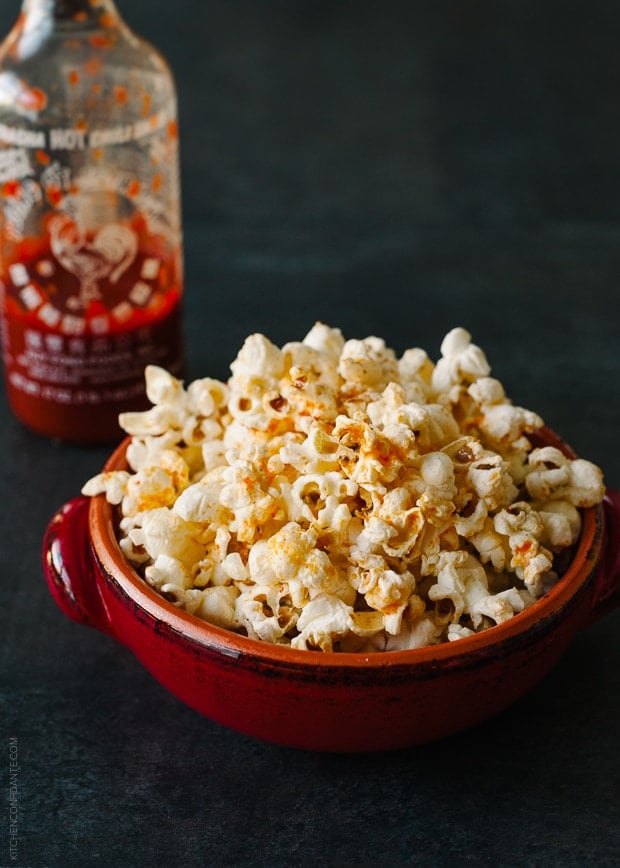 Spicy Sriracha Popcorn | www.kitchenconfidante.com