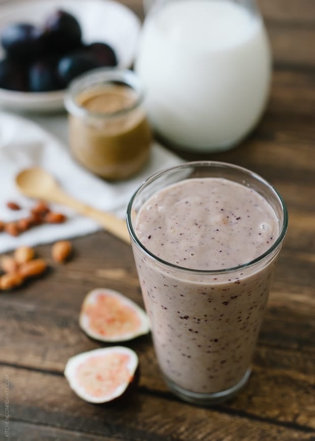 Fig and Almond Butter Smoothie | www.kitchenconfidante.com