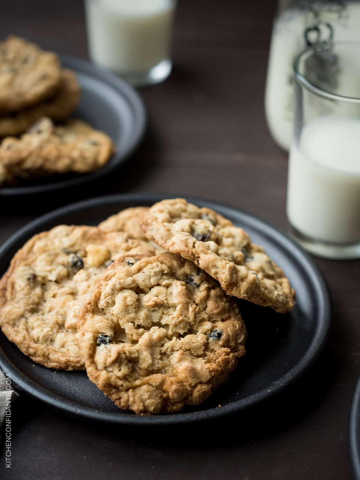 White Chocolate Chip and Currant Oatmeal Cookies are the easiest recipe to chewy satisfaction!