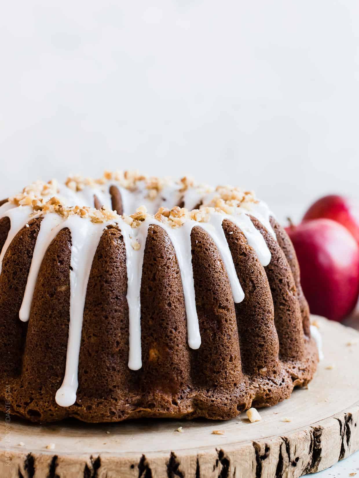 https://kitchenconfidante.com/wp-content/uploads/2012/10/Apple-Walnut-Delight-Cake-www.kitchenconfidante.com-DSC_3067-2.jpg