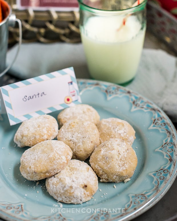 Our Santa Treats: Russian Tea Cakes made by Jean of Lemons and Anchovies.