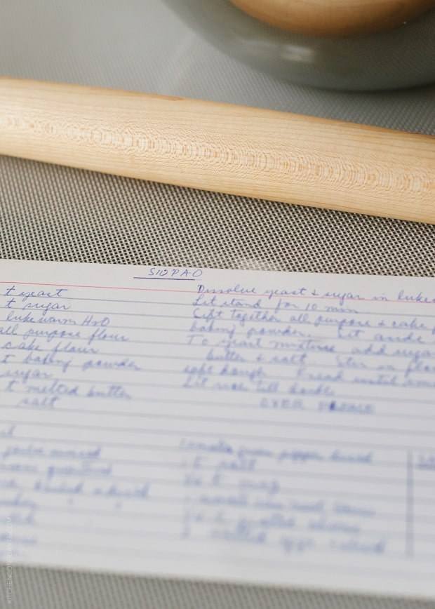 A handwritten recipe card for siopao.