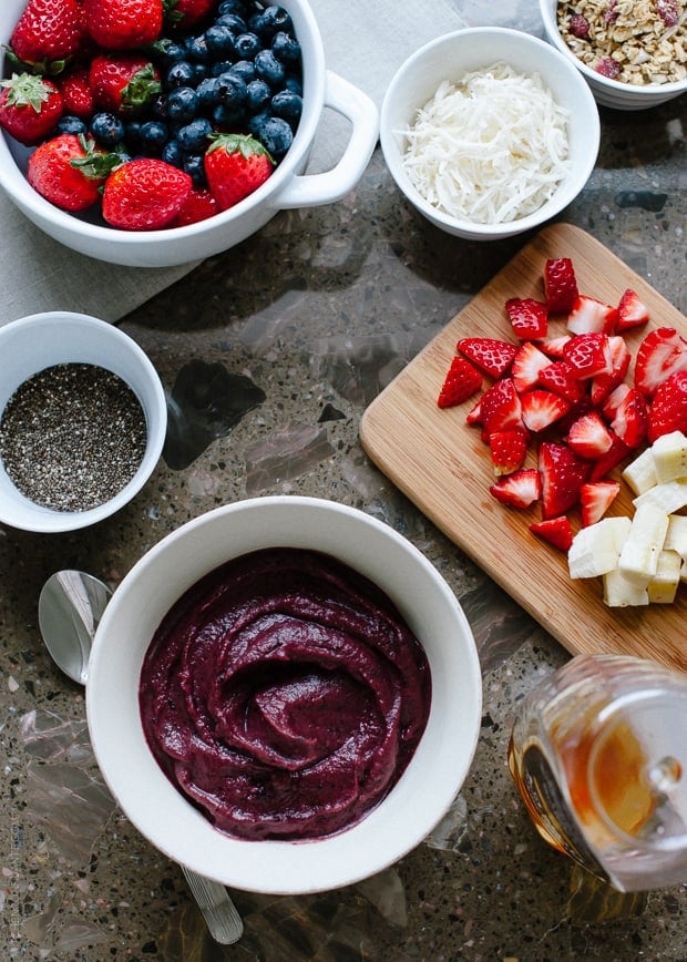 Blended acai berry bowl with fresh toppings.