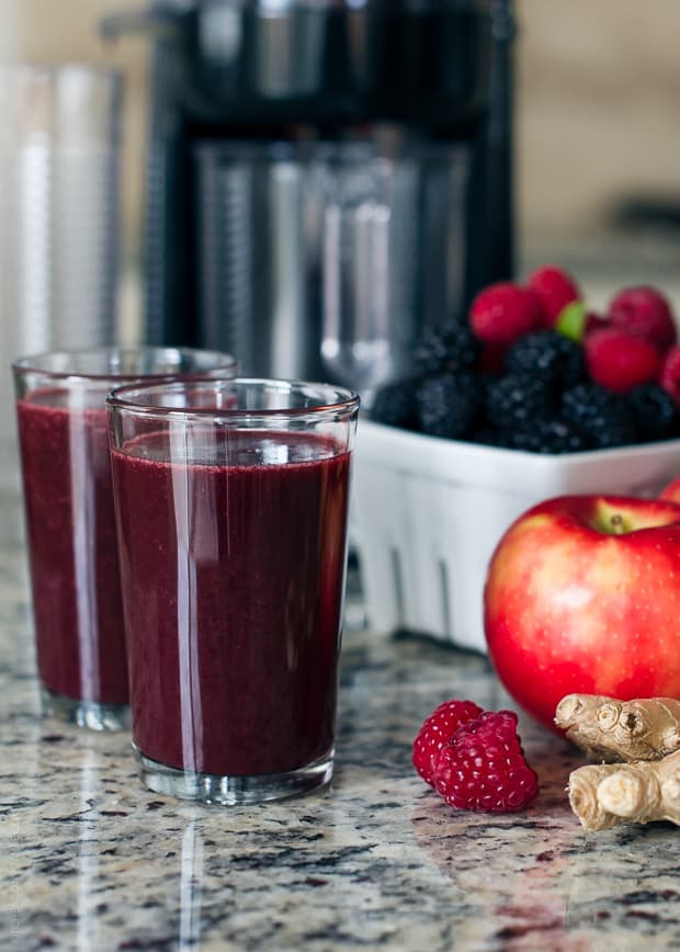 Soothing Hot Apple Berry Ginger Juice | Kitchen Confidante