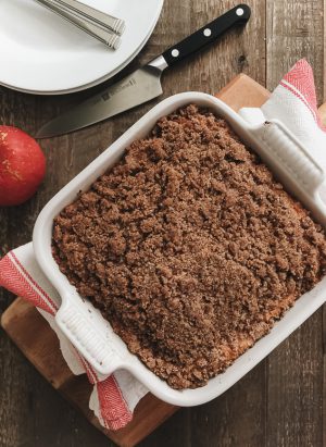 Apple Cinnamon Crumb Cake | wwwkitchenconfidante.com