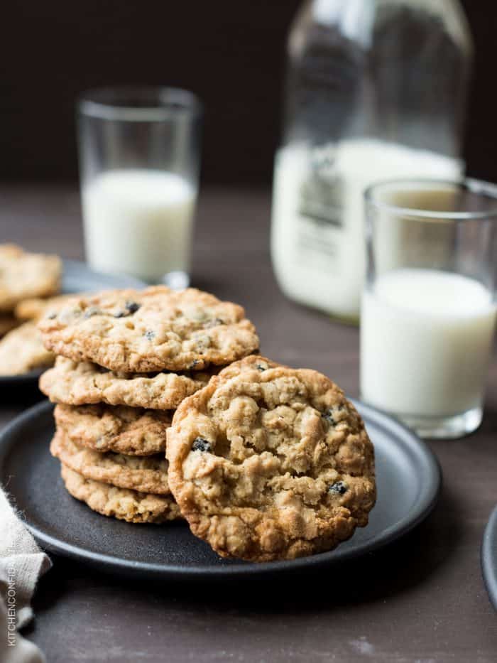 Better make a double batch. These White Chocolate Chip and Currant Oatmeal Cookies will disappear before your eyes!