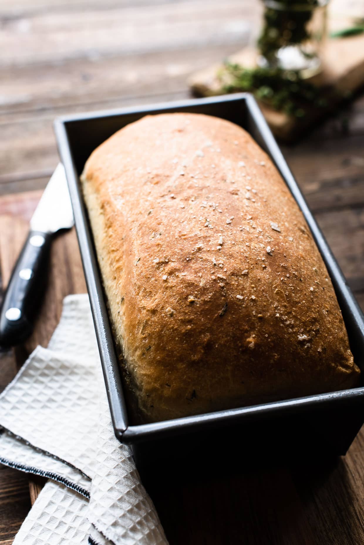 Savory Herb-Infused Stuffing: The Perfect Thanksgiving Accompaniment