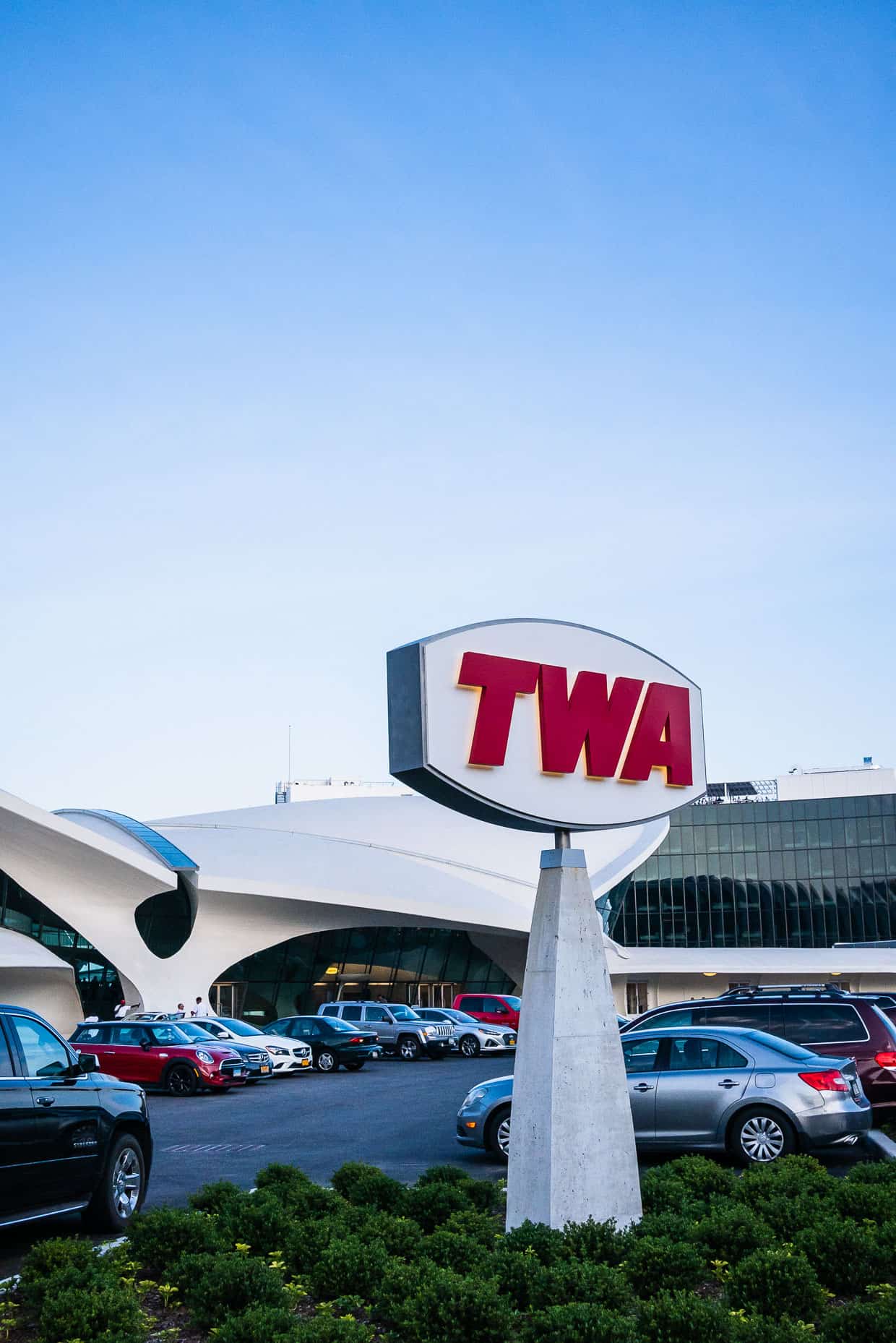 TWA Hotel Review: A Taste of the JFK International Airport Hotel ...