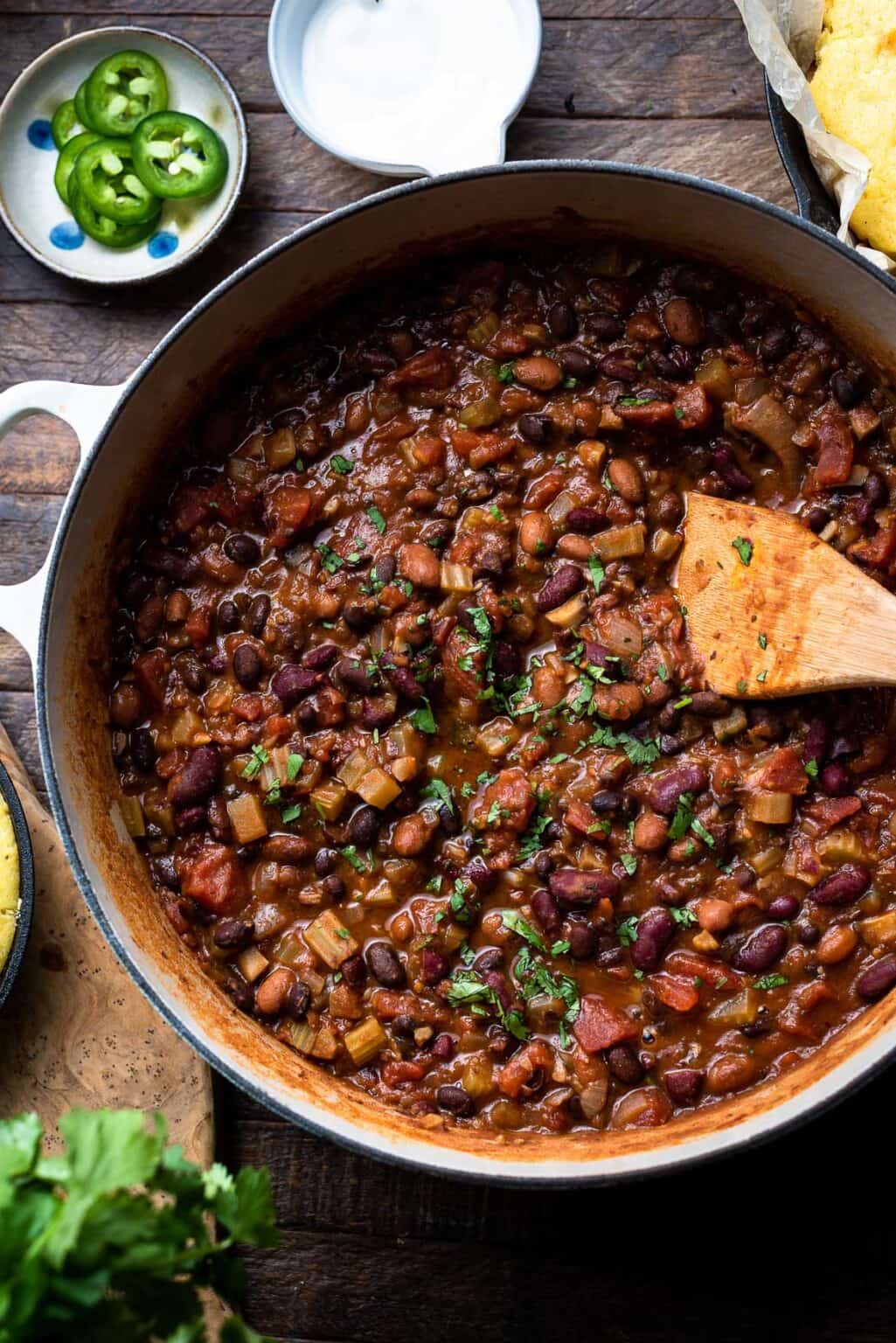 Vegan Chili Recipe Slow Cooker Vegetarian Chili Kitchen Confidante