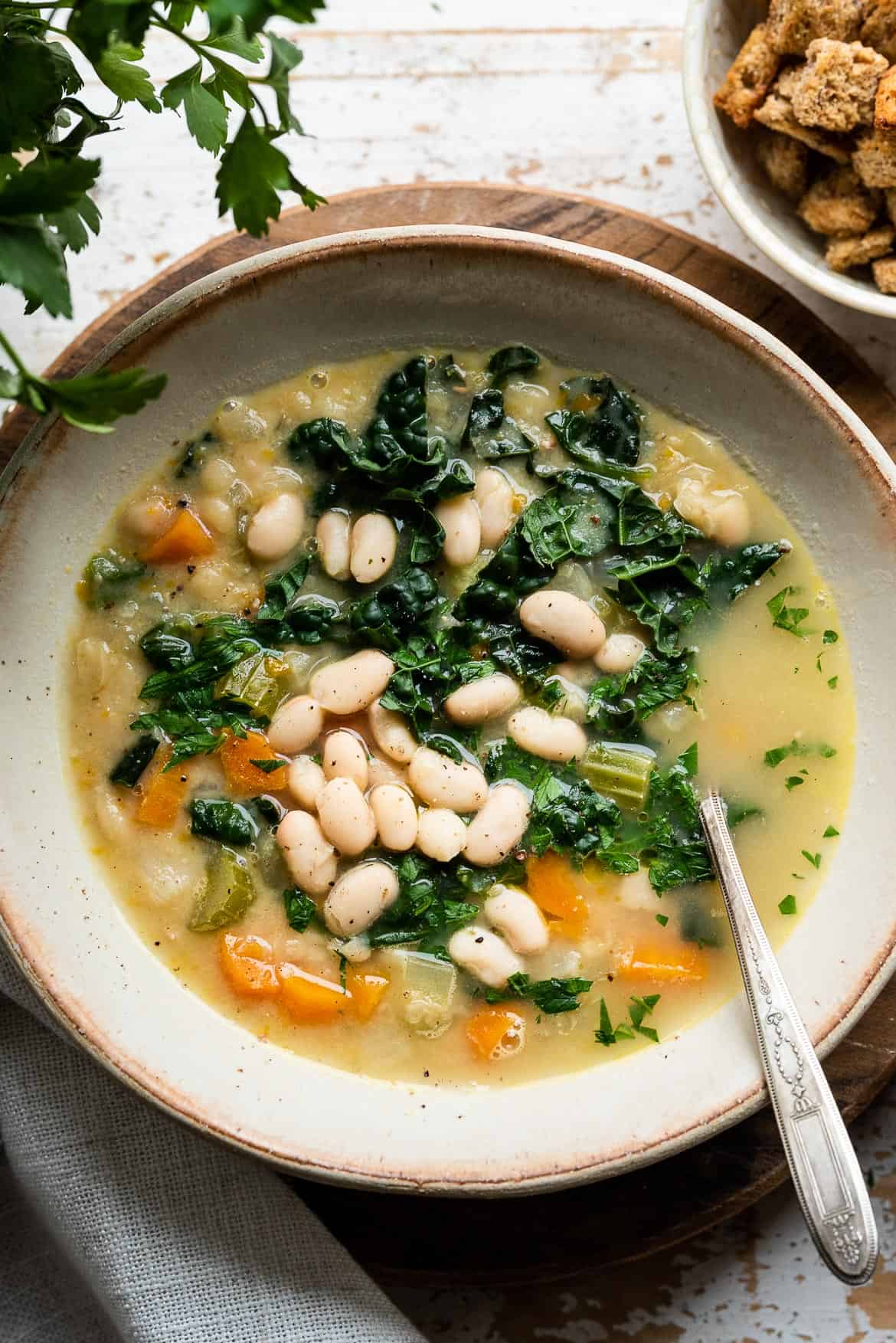 1-Pot Chicken Soup with White Beans & Kale - Minimalist Baker Recipes