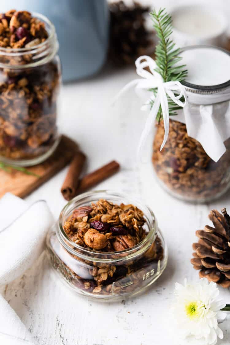 Gingerbread granola in mason jars.