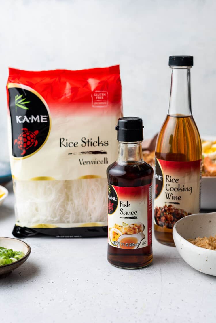 KA-ME ingredients used to make pancit palabok: fish sauce, rice sticks and rice cooking wine.