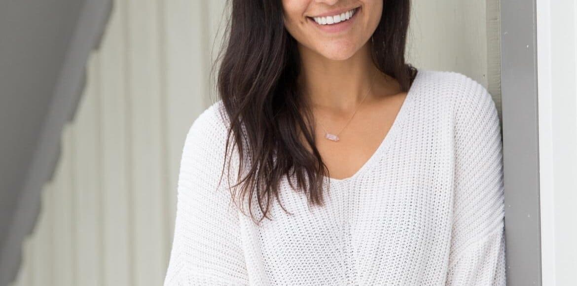 Hannah Sunderani Headshot