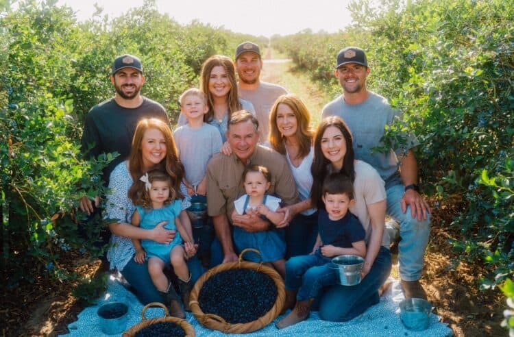 Family photo of the Sorensen Family of Triple Delight Blueberries.