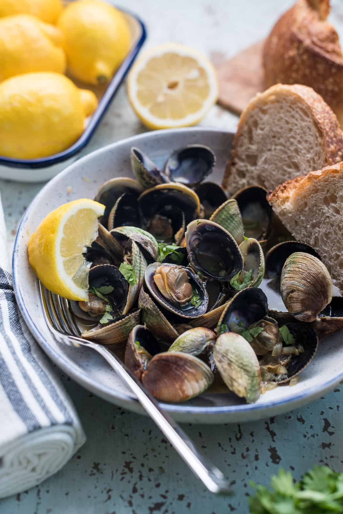 Steamed Clams with Broth (without wine) - Kitchen Confidante®