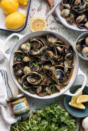 Steamed Clams with Broth (without wine) - Kitchen Confidante®