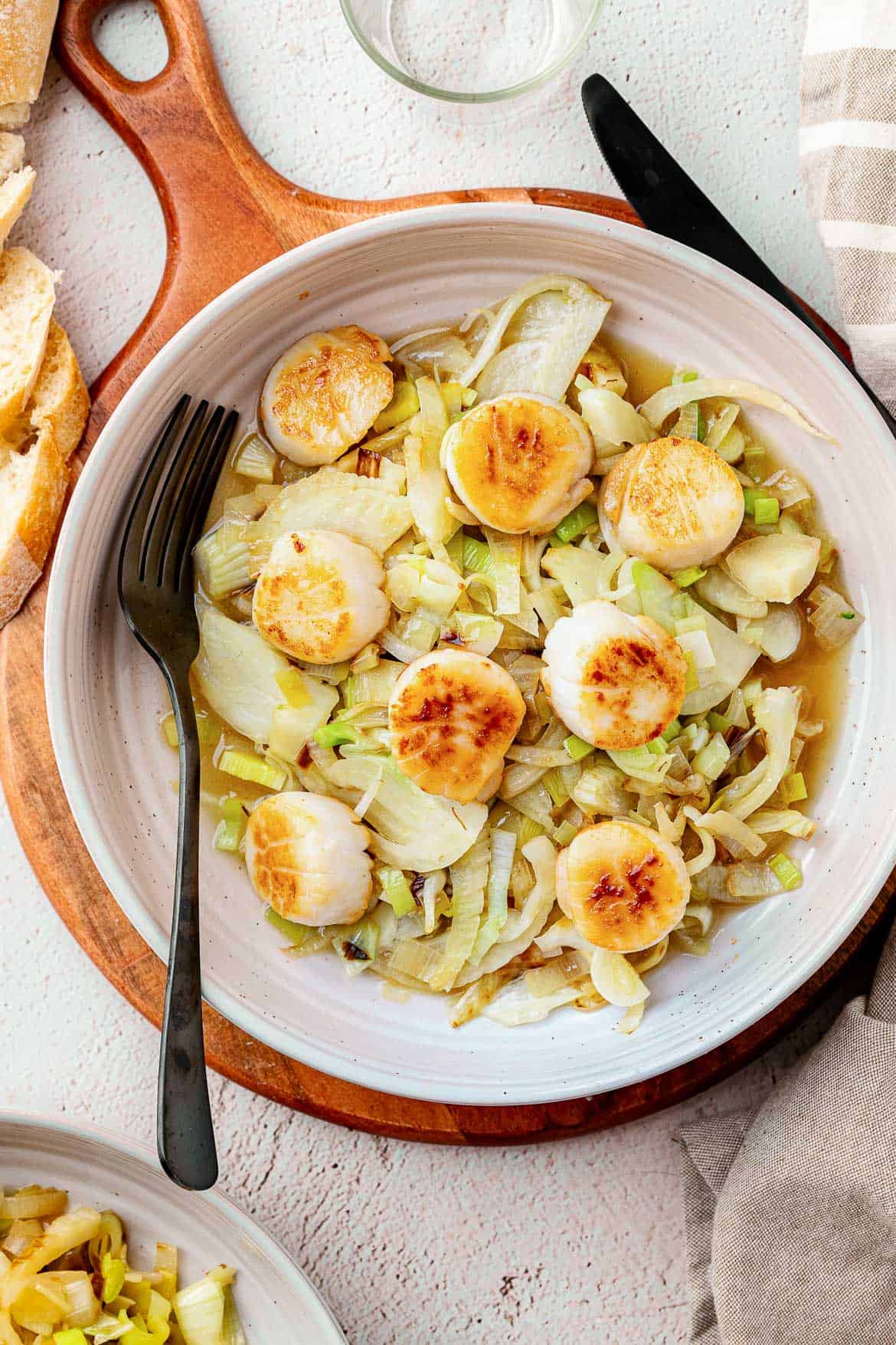 Pan Seared Scallops with Fennel and Leeks Kitchen Confidante®