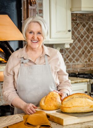 In Episode 81 of the Kitchen Confidante Podcast, Liren talks to bakery founder Colleen Worthington about some beloved recipes of Kneaders Bakery & Cafe, and the special people that are part of the family.