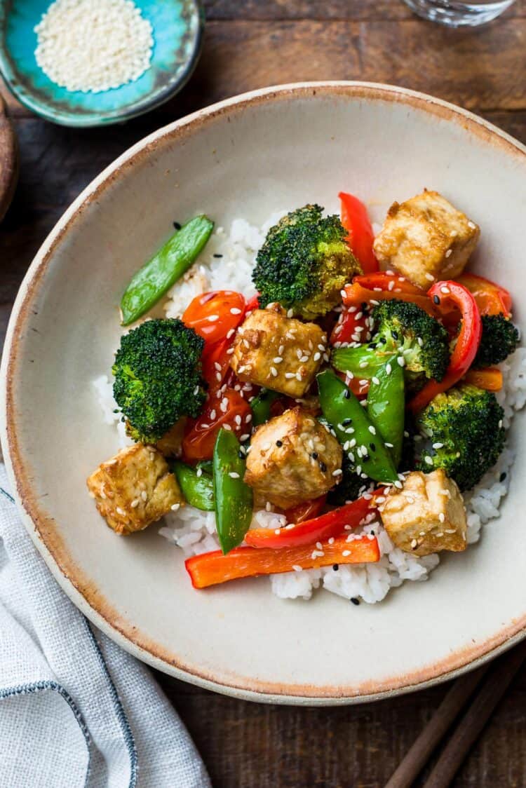 Air Fried Sesame Garlic Tofu and Vegetables in a bowl.