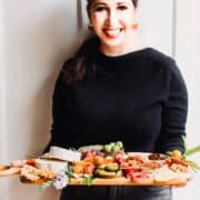 In episode 104 of the Kitchen Confidante podcast, Bebe Black Carminito chats with Liren about how she collaborated with fellow Bay Area culinary talent in her book, The Curated Board, how we can celebrate the holidays with beautiful boards, her tips as a food stylist to elevate boards, and more!