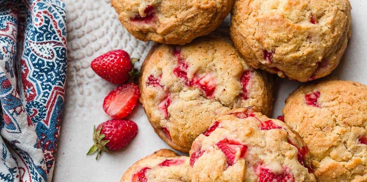 Strawberry Shortcake Cookies on a platter.