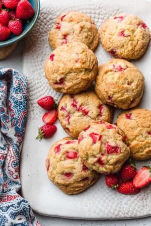 Strawberry Shortcake Cookies on a platter.