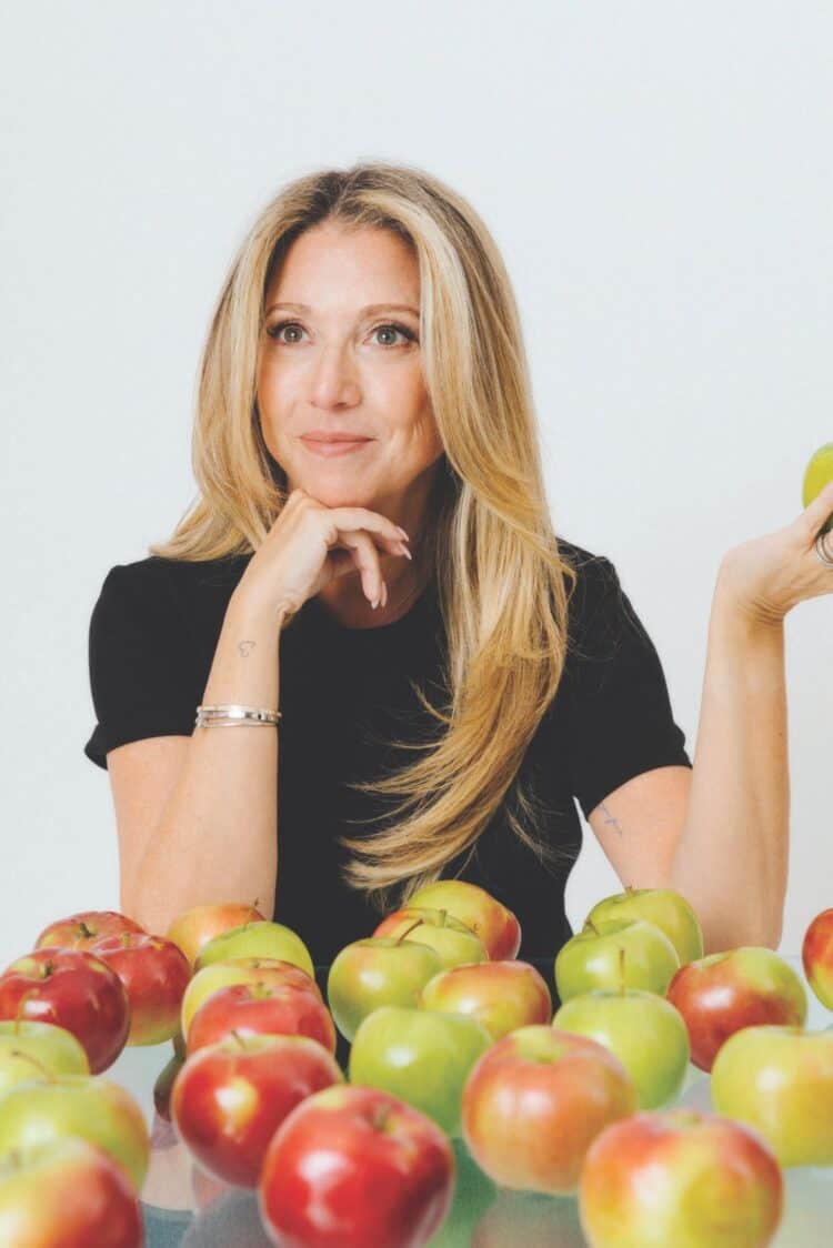 Kitchen Confidante Episode 140 - Stephanie Valentine